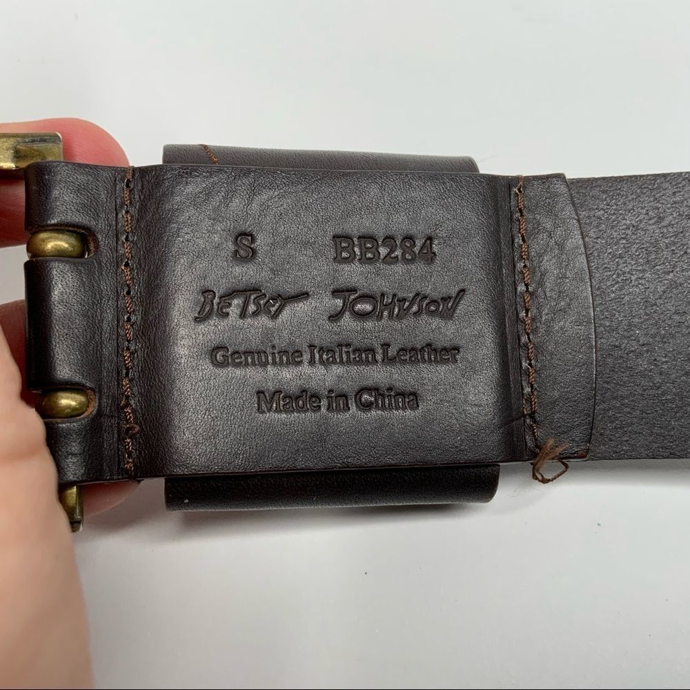 Betsy Johnson leather embellished belt.‎ - Picture 7 of 8